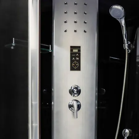 Morska Aqua Massage 1 住宿加早餐酒店 *