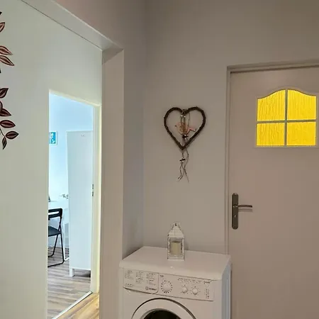 Morska Aqua Massage 1 住宿加早餐酒店 *